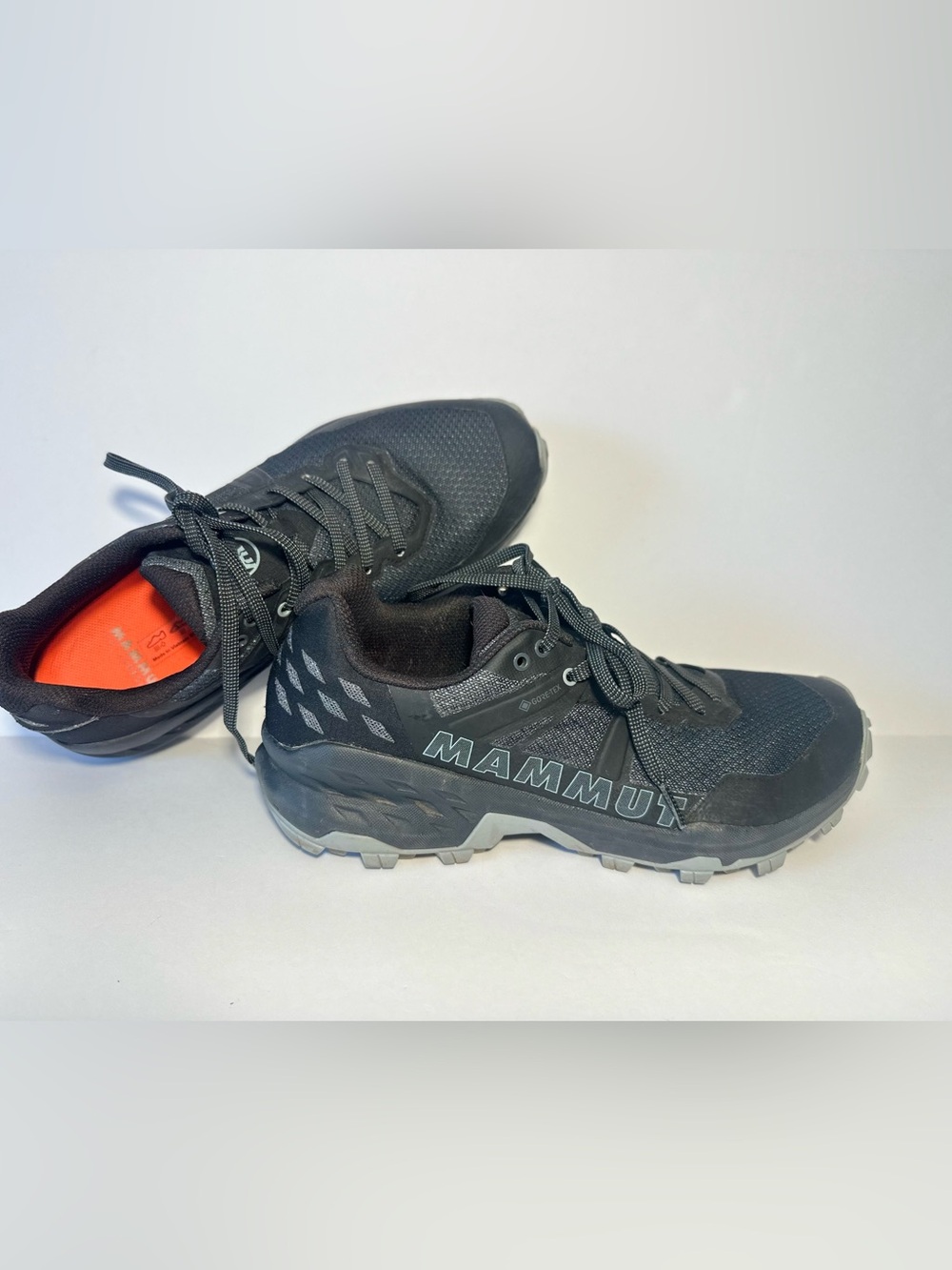Mammut Sertig II Low GTX Womens Shoes Sz 8.5 Black-Dark Frosty Hiking Trail